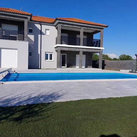 Ela Zadar Villa *
