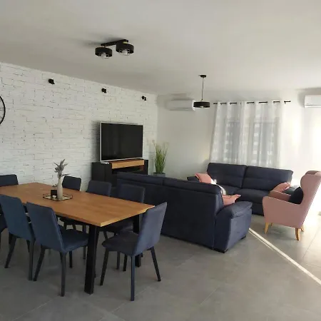 Ela Zadar Villa *
