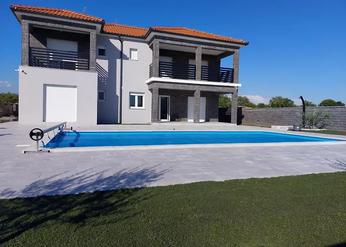 Ela Zadar Villa *